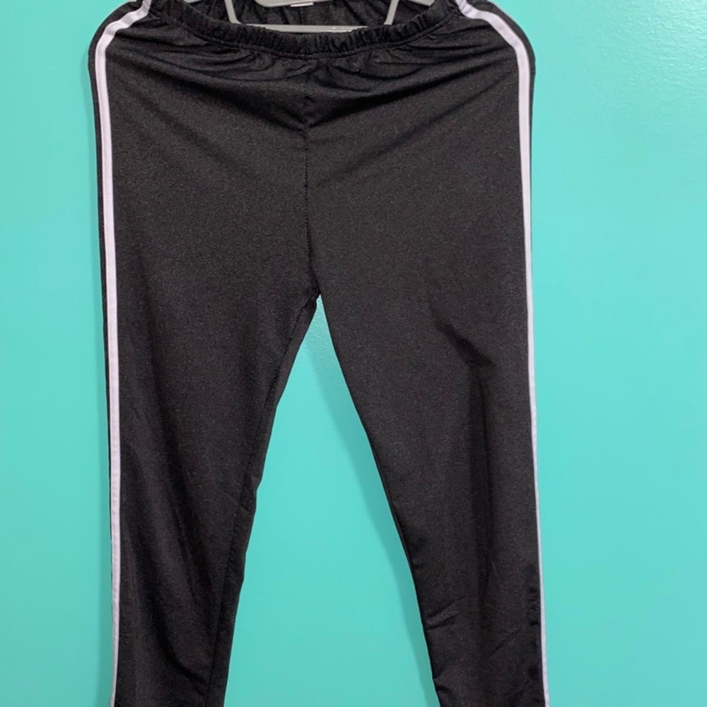 Gray leggings white white stripes